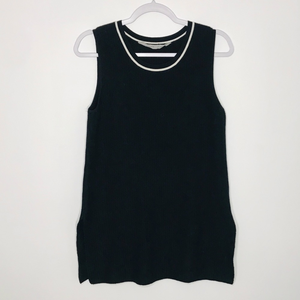 Athleta • On The Town Tunic Top